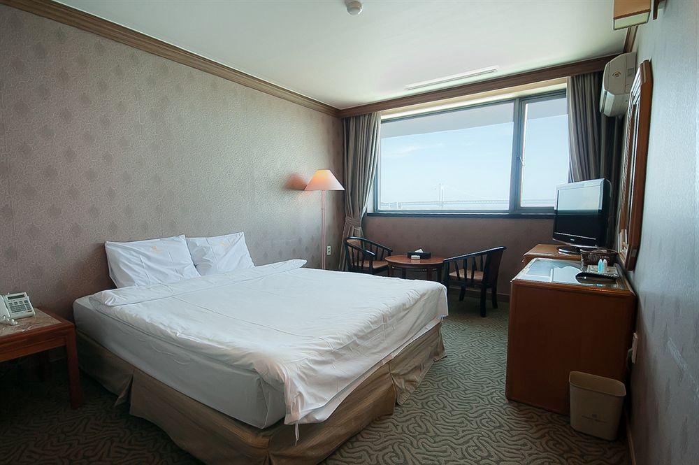 Dawn Beach Hotel Busan Buitenkant foto