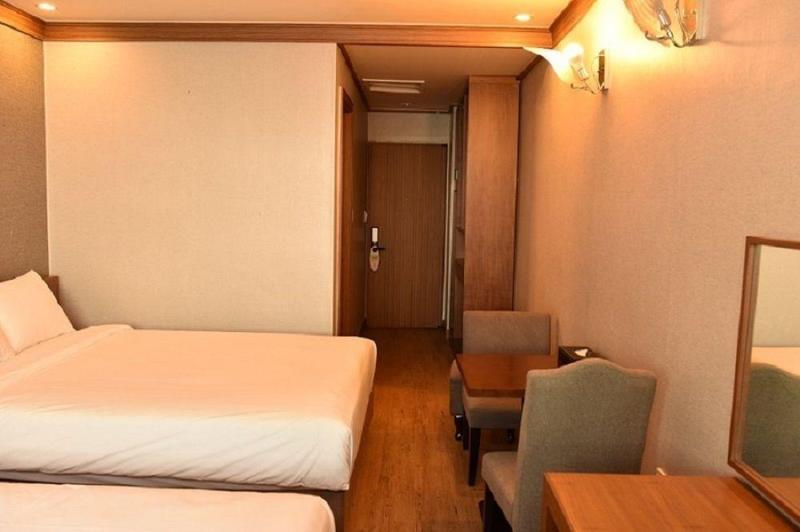 Dawn Beach Hotel Busan Buitenkant foto