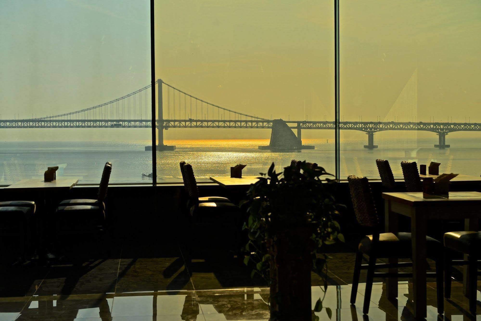 Dawn Beach Hotel Busan Buitenkant foto