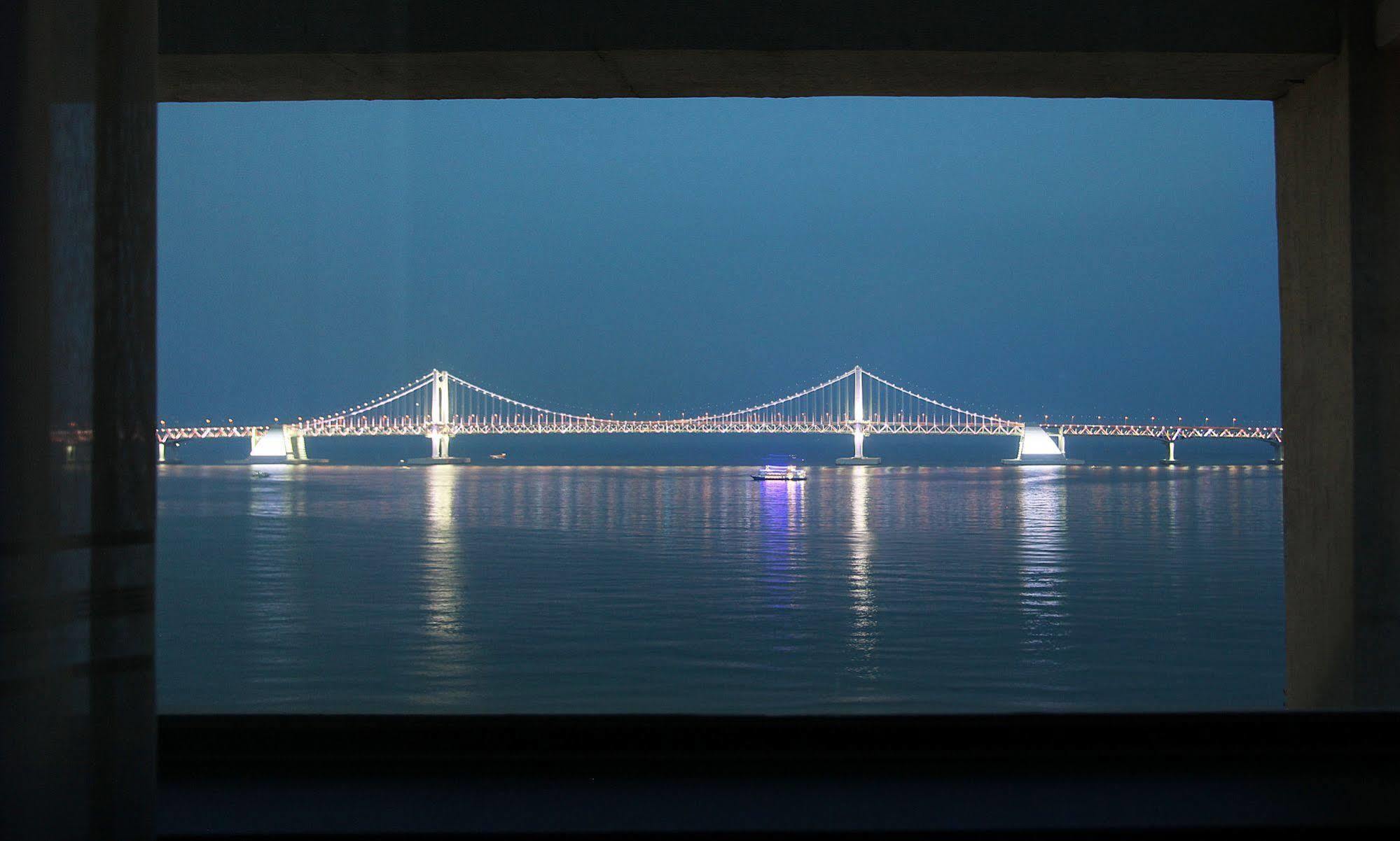 Dawn Beach Hotel Busan Buitenkant foto