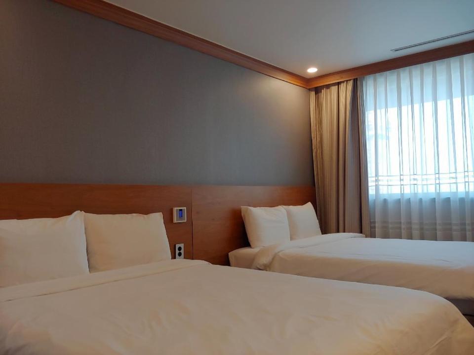 Dawn Beach Hotel Busan Buitenkant foto