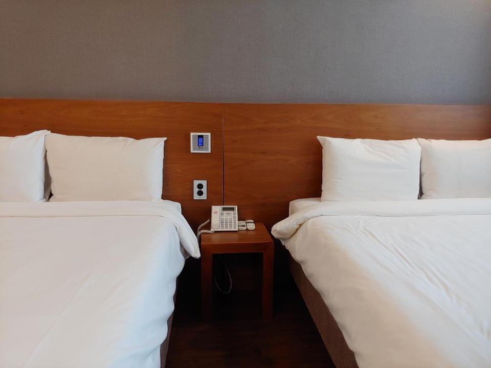 Dawn Beach Hotel Busan Buitenkant foto