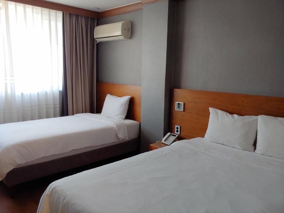 Dawn Beach Hotel Busan Buitenkant foto
